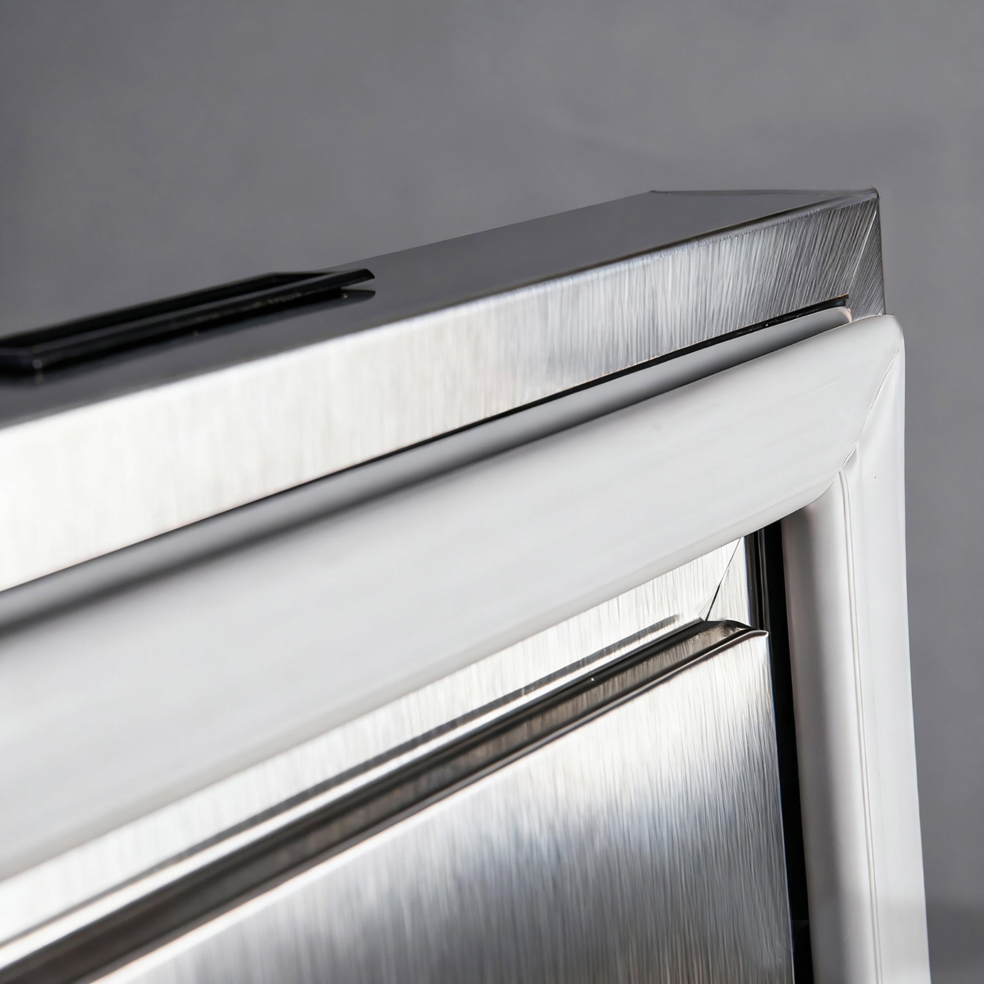 60" 17 Cu Ft Commercial Sandwich Prep Freezer ETL